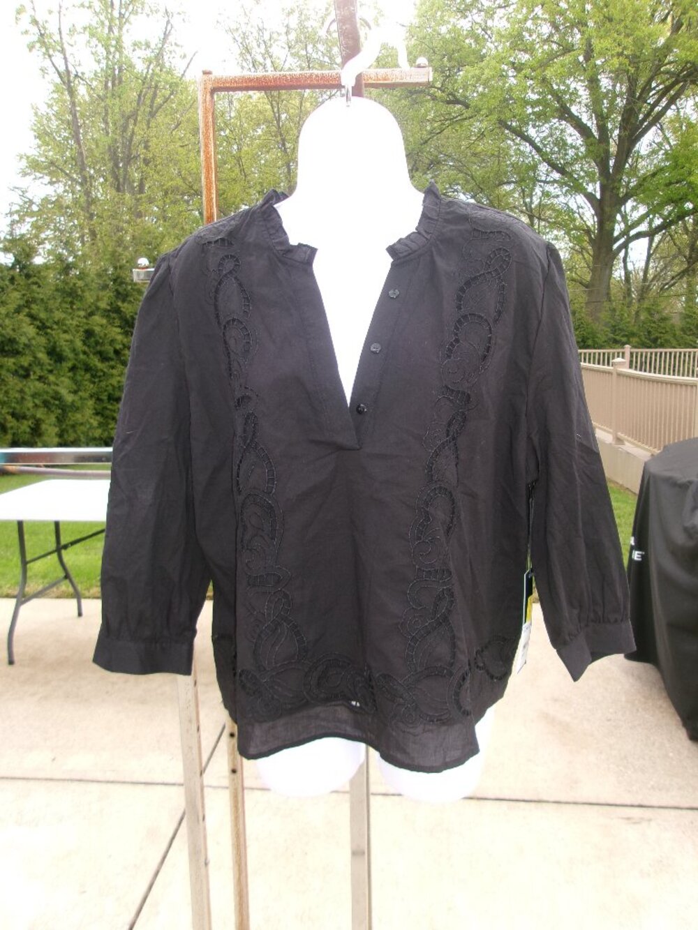 NWT NVLT BLACK EYELET BLOUSE XL